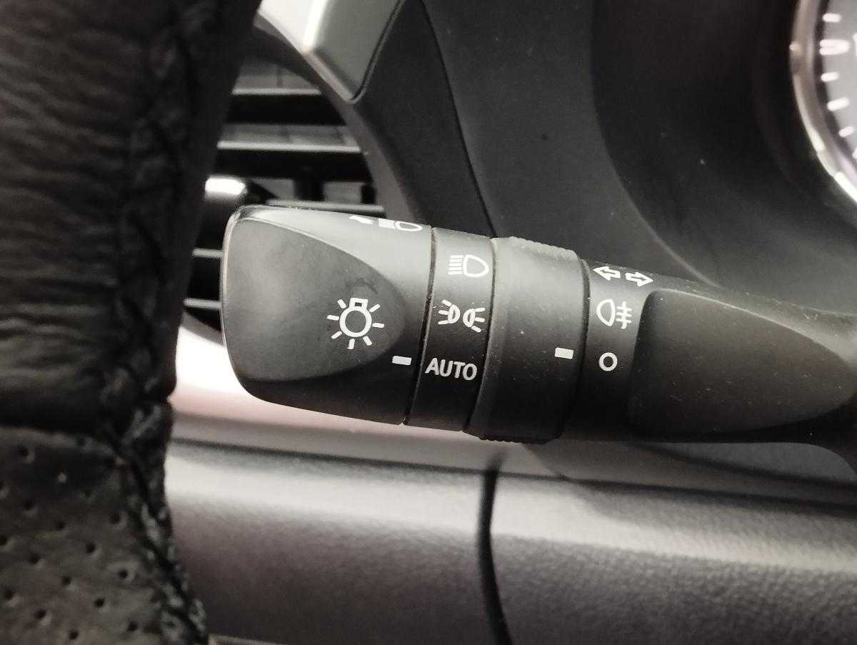 toyota-hilux-2021-diesel-2393cc