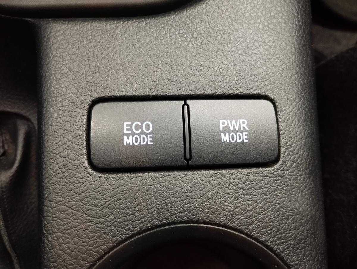 toyota-hilux-2021-diesel-2393cc