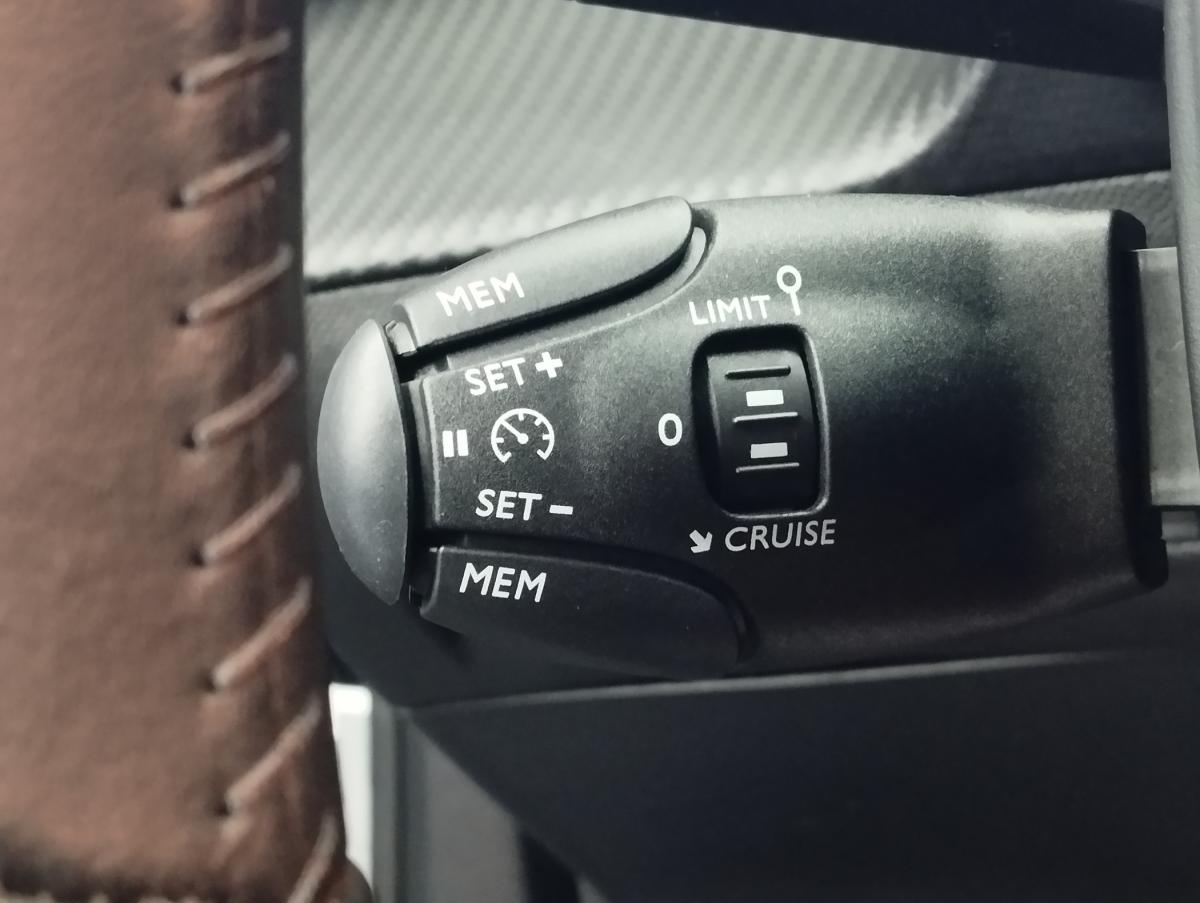 peugeot-2008-2025-gasolina-1199cc