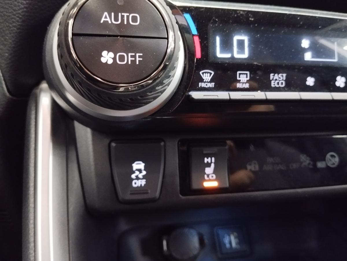 toyota-rav4-2023-hibrido-a-gasolina-2487cc