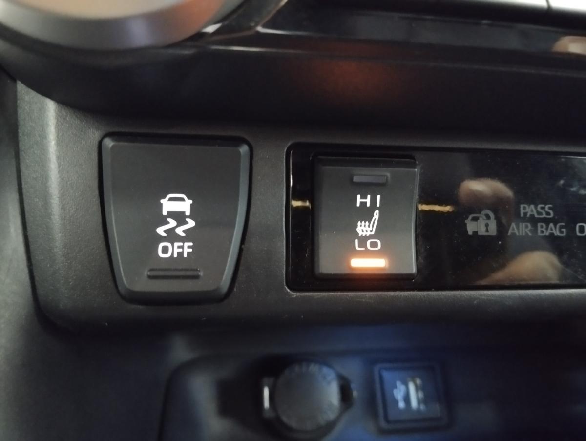 toyota-rav4-2023-hibrido-a-gasolina-2487cc