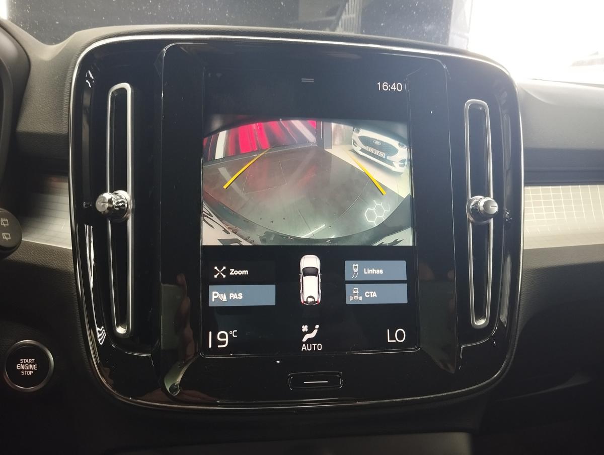 volvo-xc40-2021-hibrido-a-gasolina-1477cc