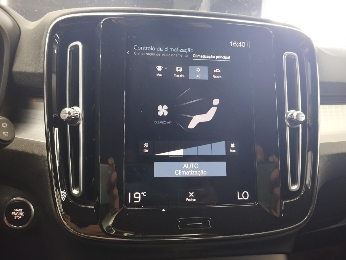 volvo-xc40-2021-hibrido-a-gasolina-1477cc