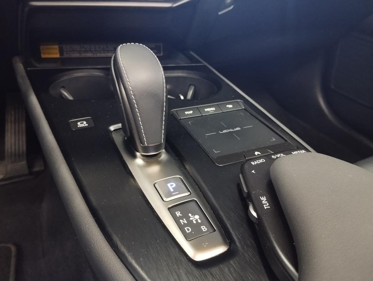 lexus-ux-2021-eletrico-500cc