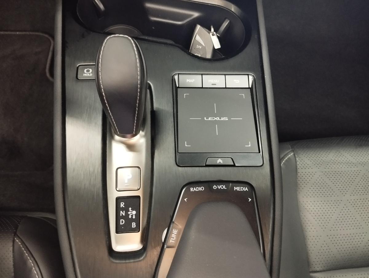 lexus-ux-2021-eletrico-500cc