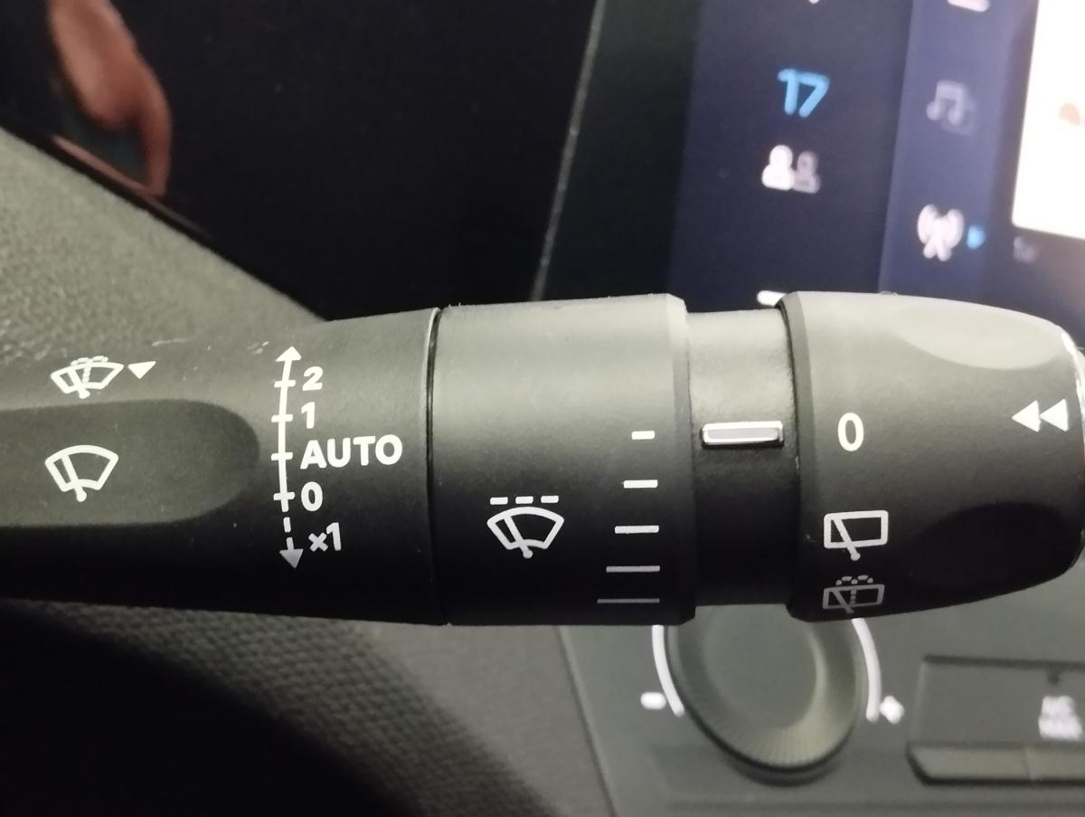 peugeot-308-sw-2024-gasolina-1199cc