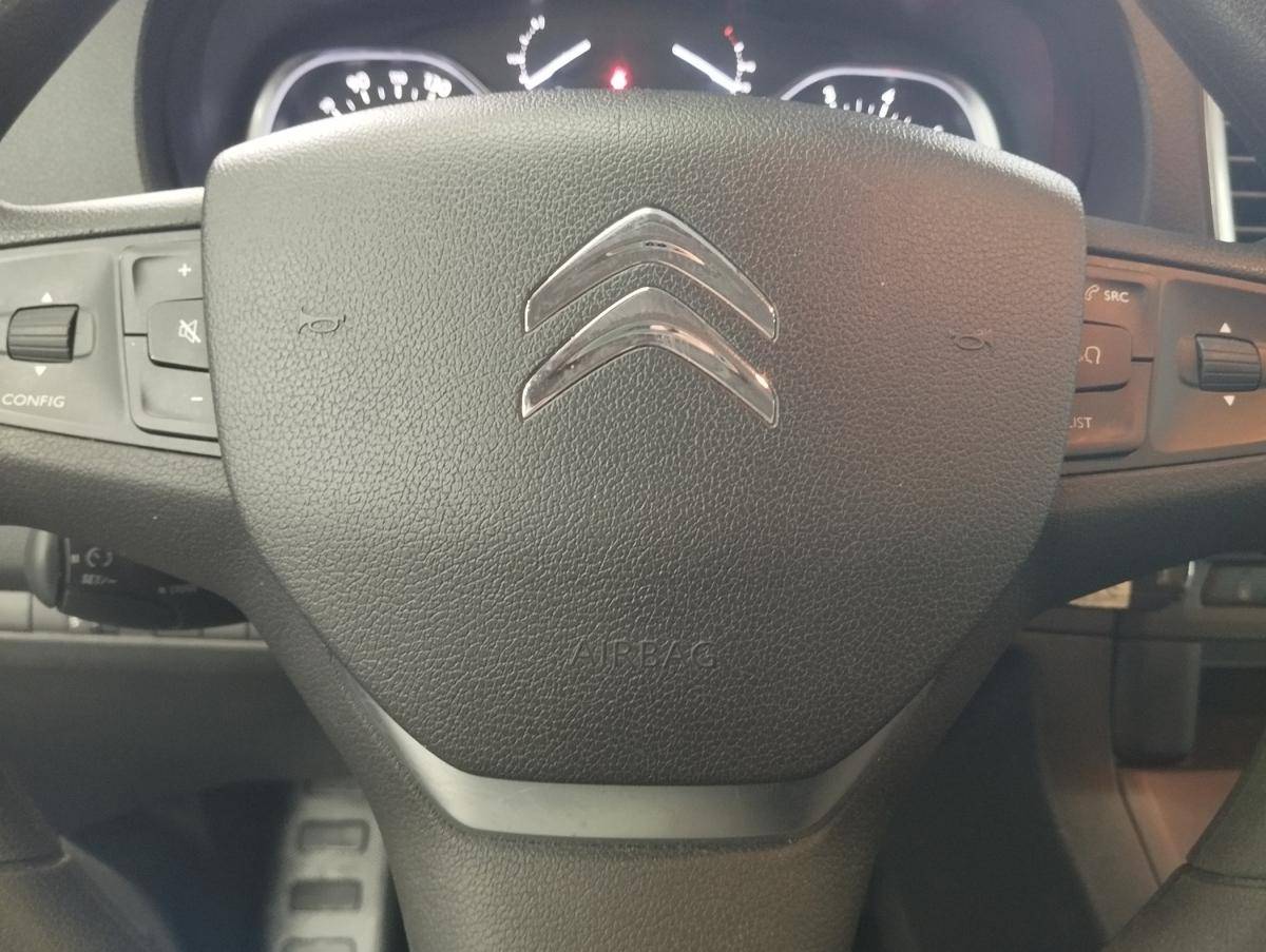 citroen-jumpy-2019-diesel-1499cc