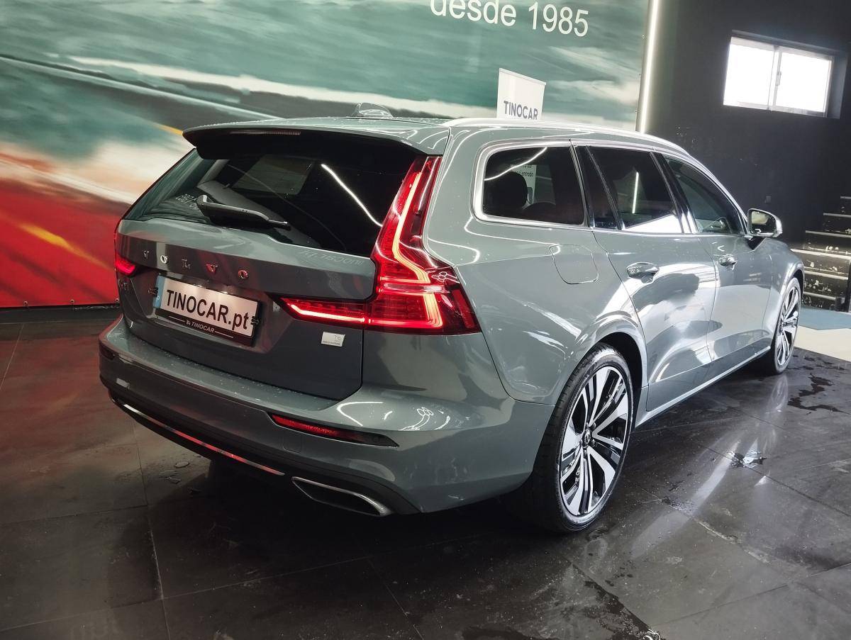 volvo-v60-2021-hibrido-a-gasolina-1969cc