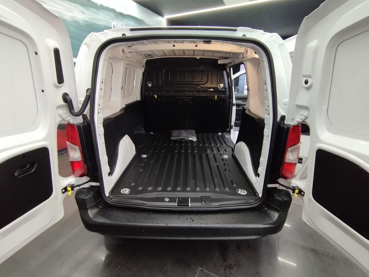 peugeot-partner-2024-diesel-1499cc