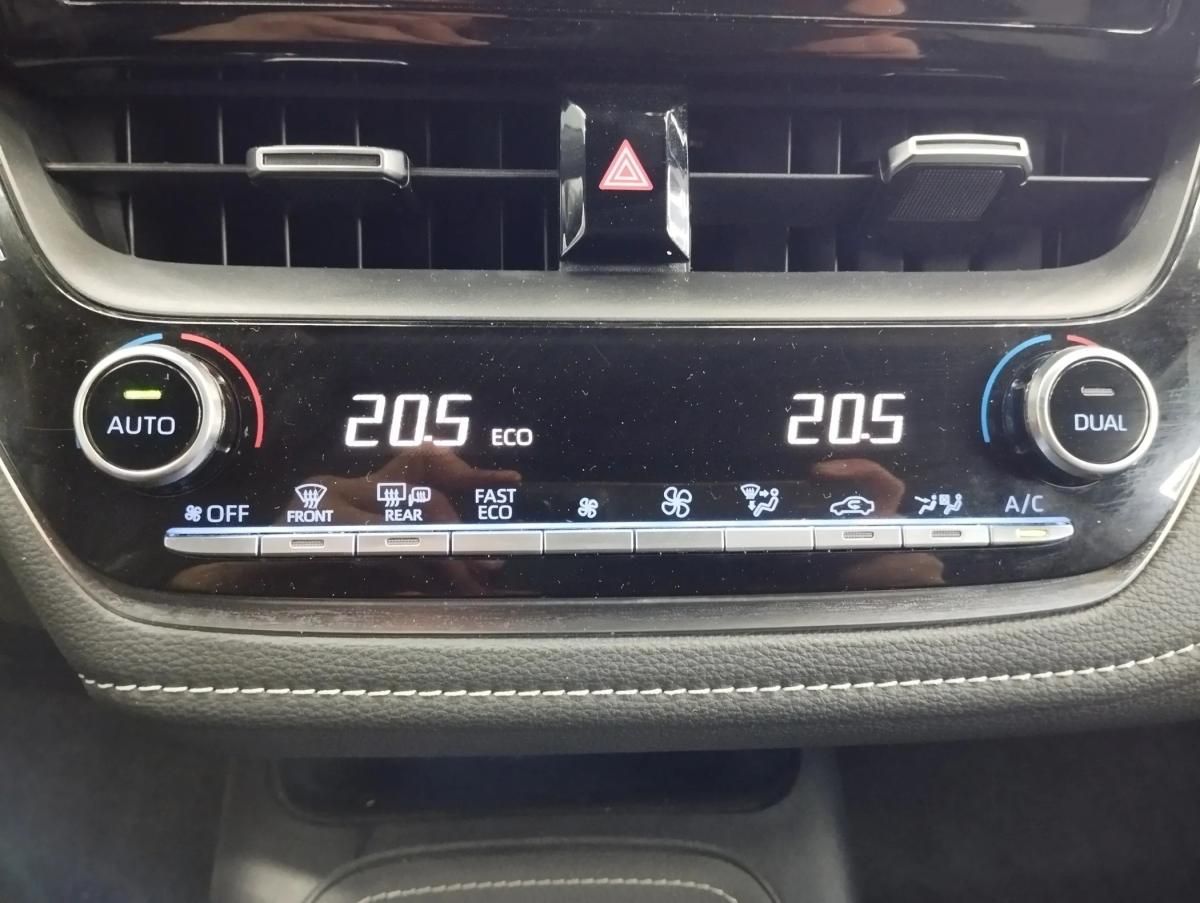 toyota-corolla-2021-hibrido-a-gasolina-1798cc