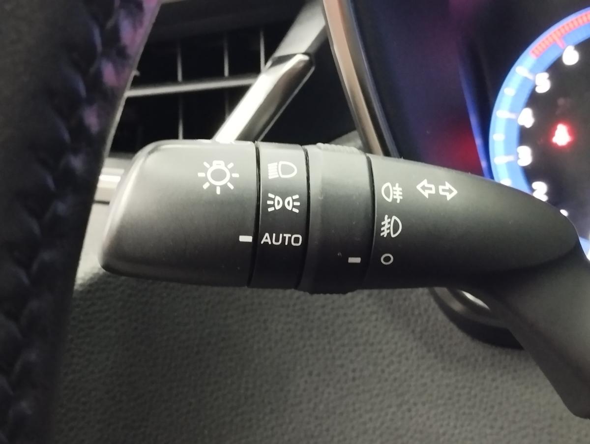 toyota-corolla-2021-hibrido-a-gasolina-1798cc
