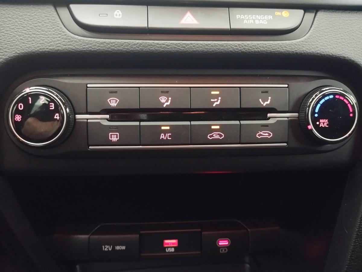 kia-xceed-2025-gasolina-998cc