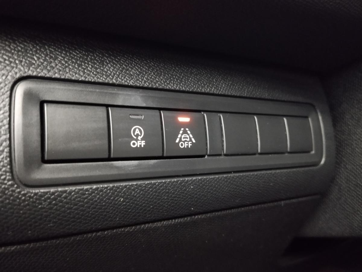 peugeot-308-sw-2020-diesel-1499cc