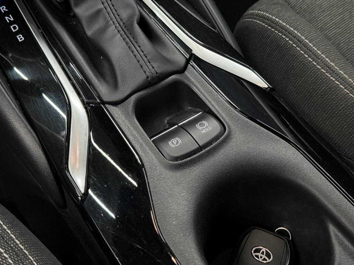 toyota-corolla-2023-hibrido-a-gasolina-1798cc