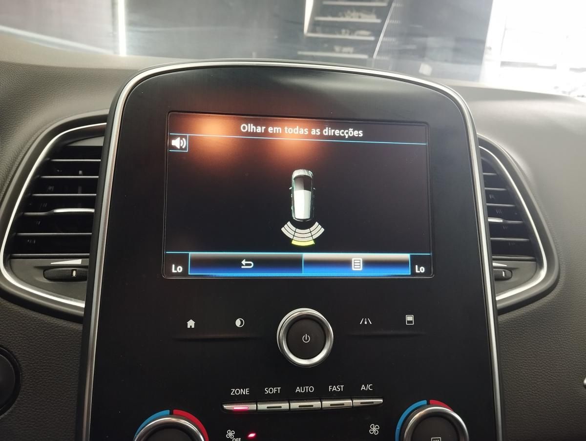 renault-scenic-2020-diesel-1750cc