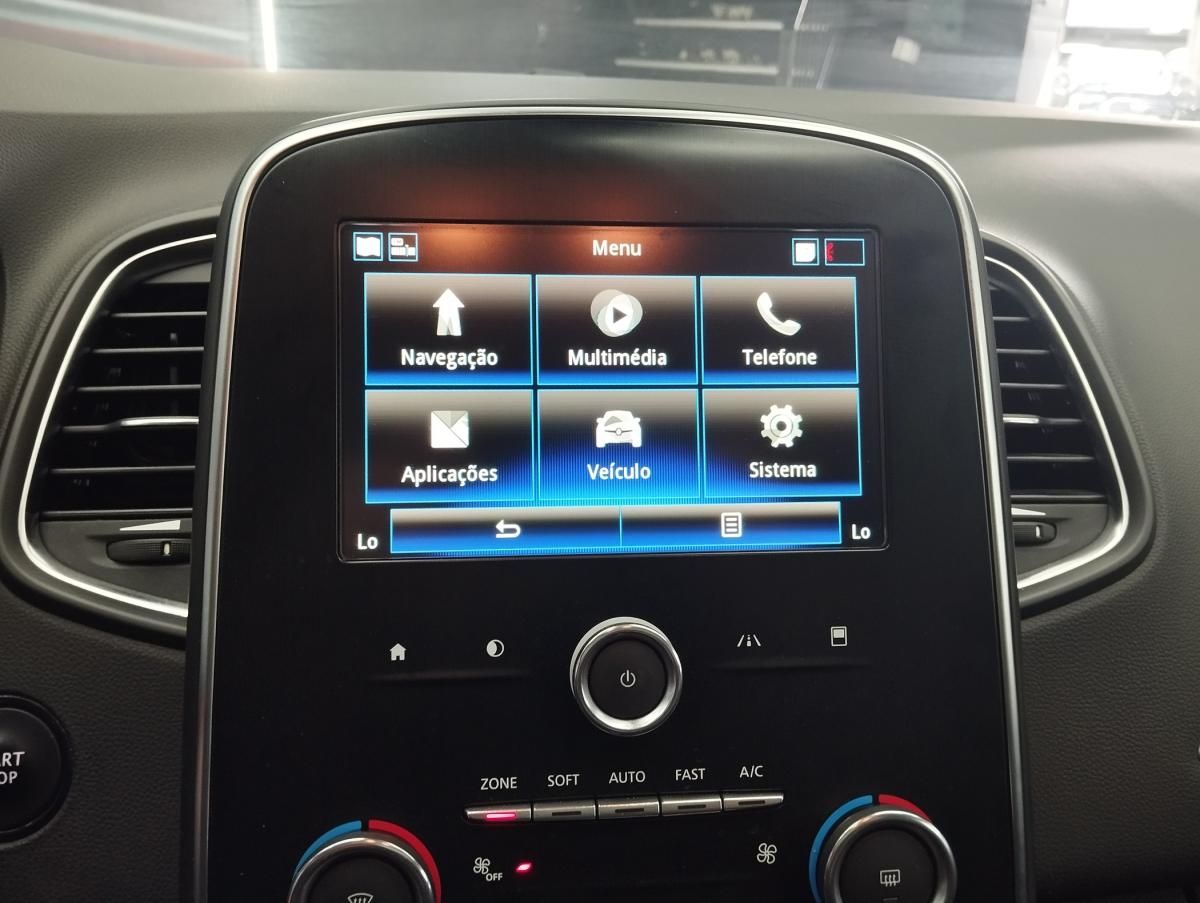 renault-scenic-2020-diesel-1750cc