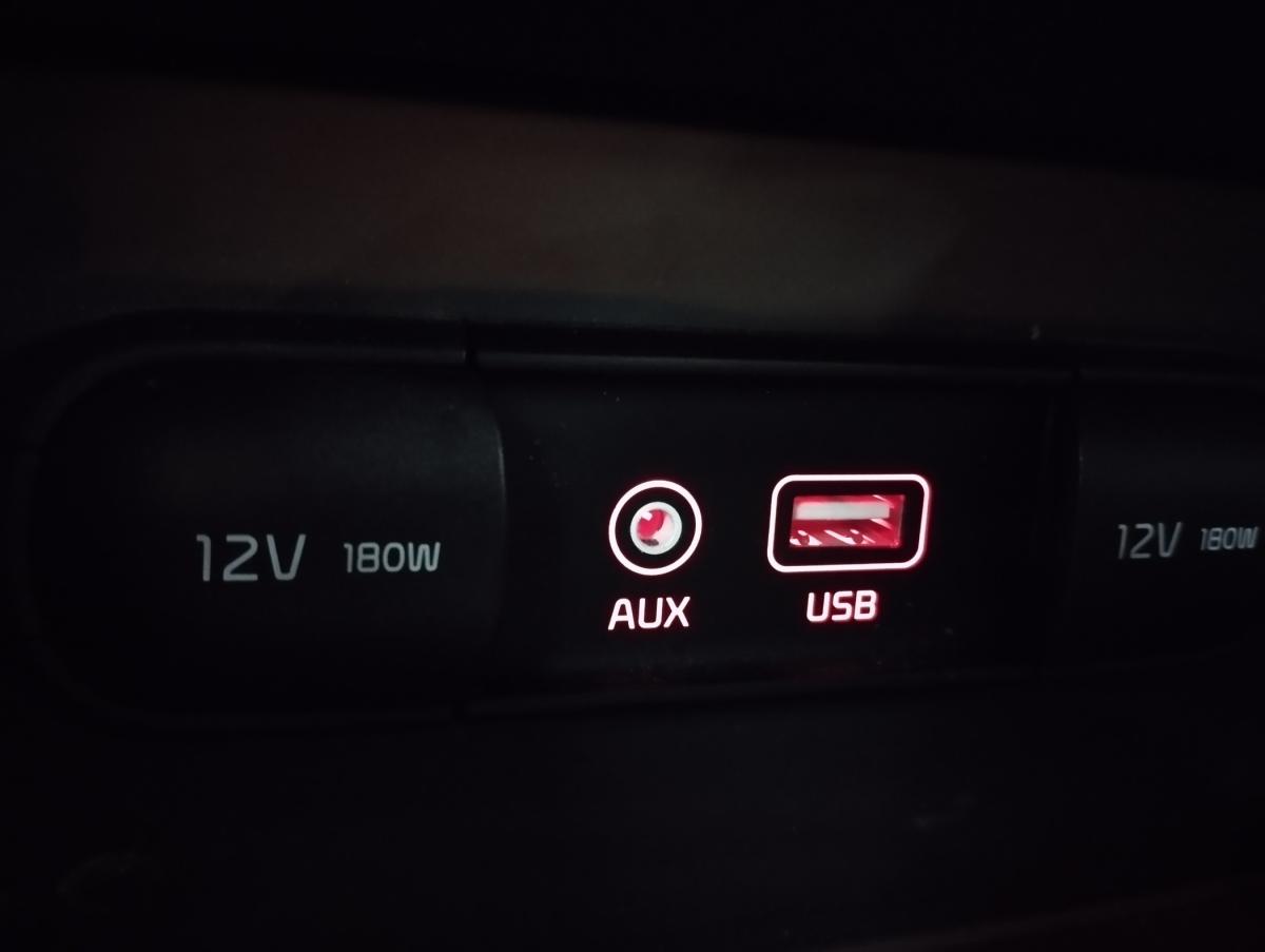 kia-niro-2019-hibrido-a-gasolina-1580cc