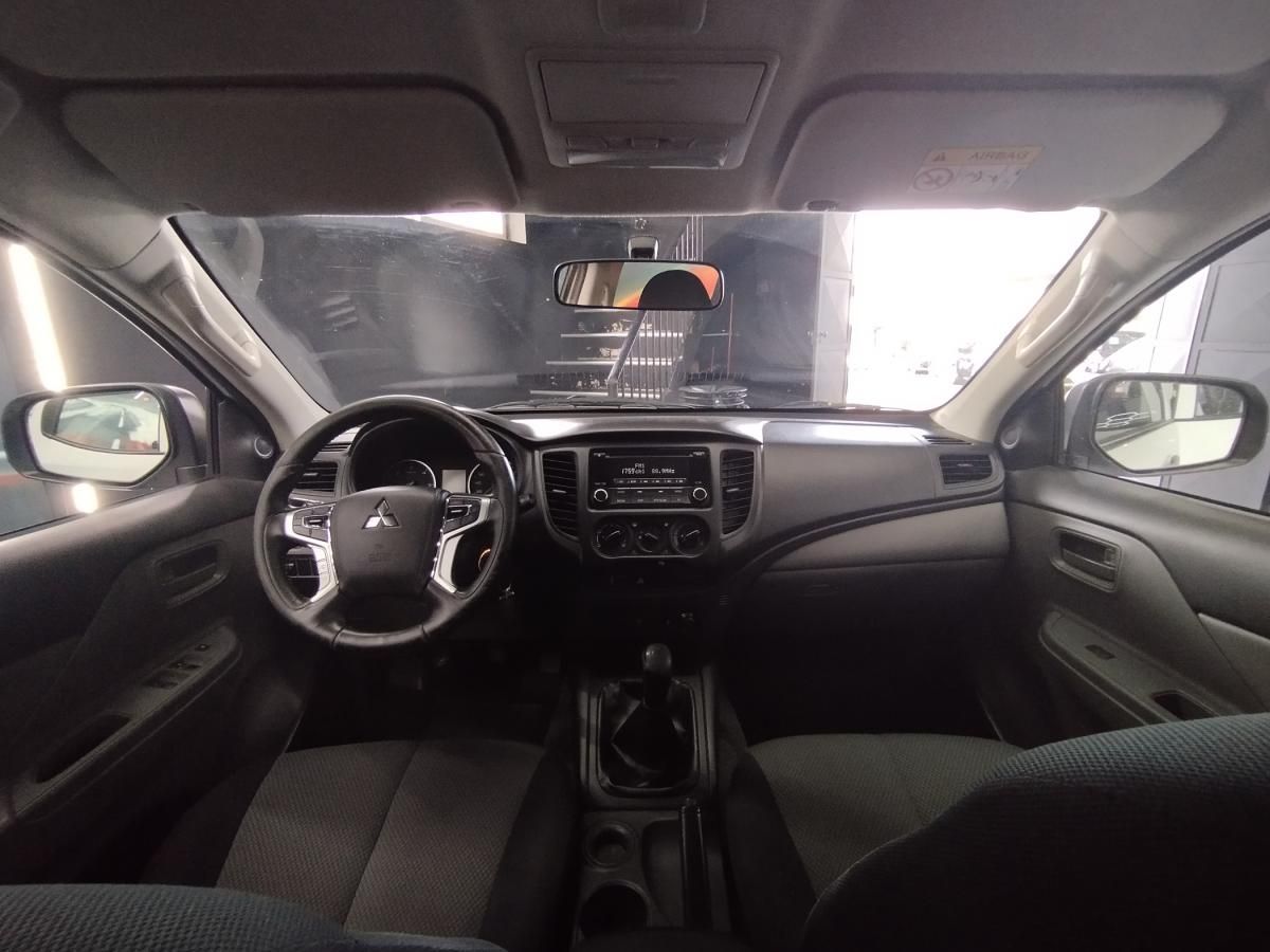 mitsubishi-l200-2017-diesel-2442cc