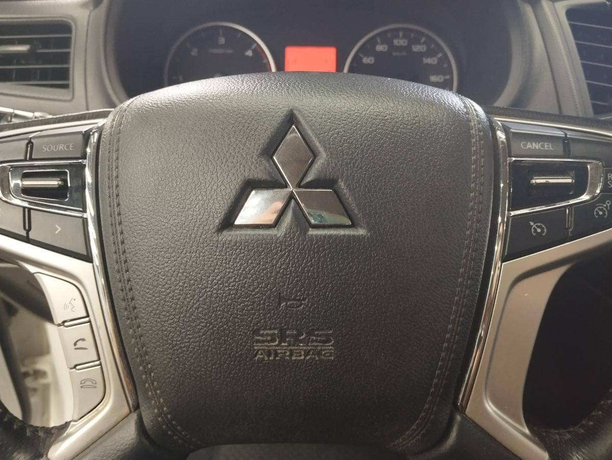 mitsubishi-l200-2017-diesel-2442cc