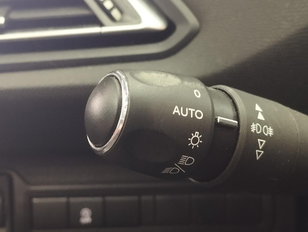 peugeot-308-2021-diesel-1499cc