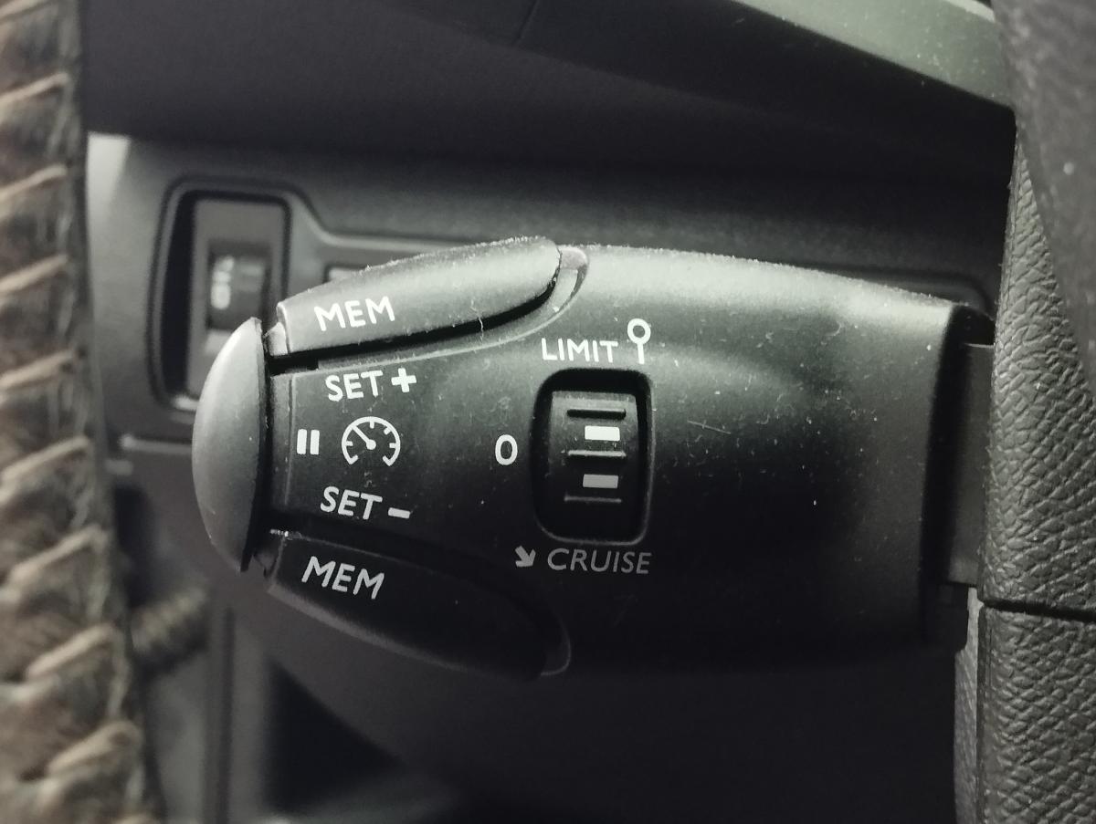 peugeot-308-2021-diesel-1499cc