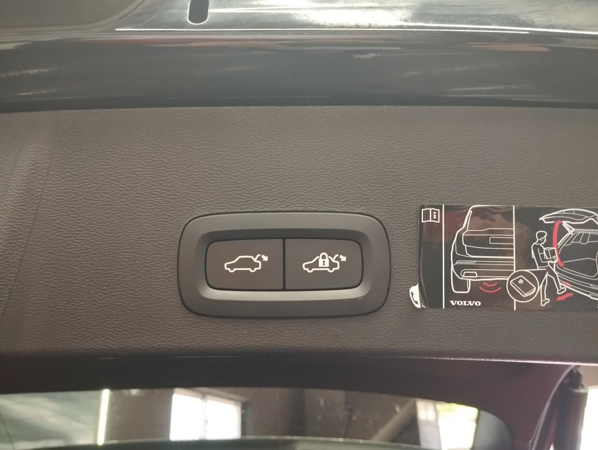 volvo-xc40-2022-hibrido-a-gasolina-1477cc