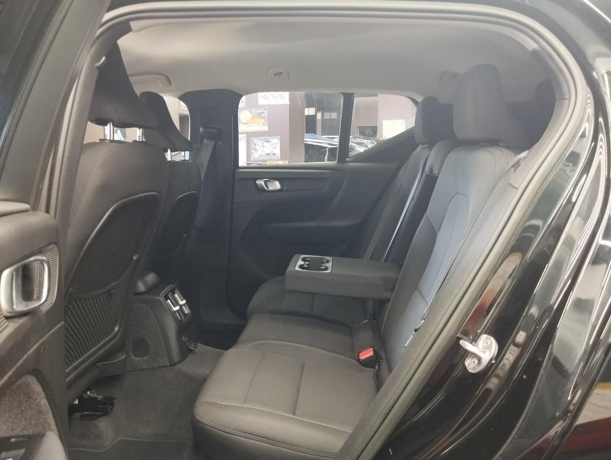 volvo-xc40-2022-hibrido-a-gasolina-1477cc