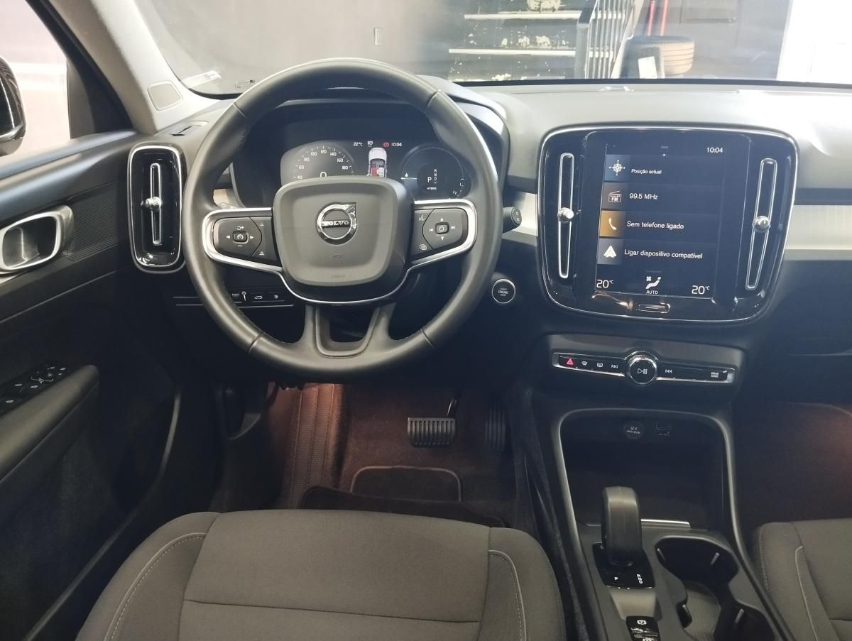 volvo-xc40-2022-hibrido-a-gasolina-1477cc
