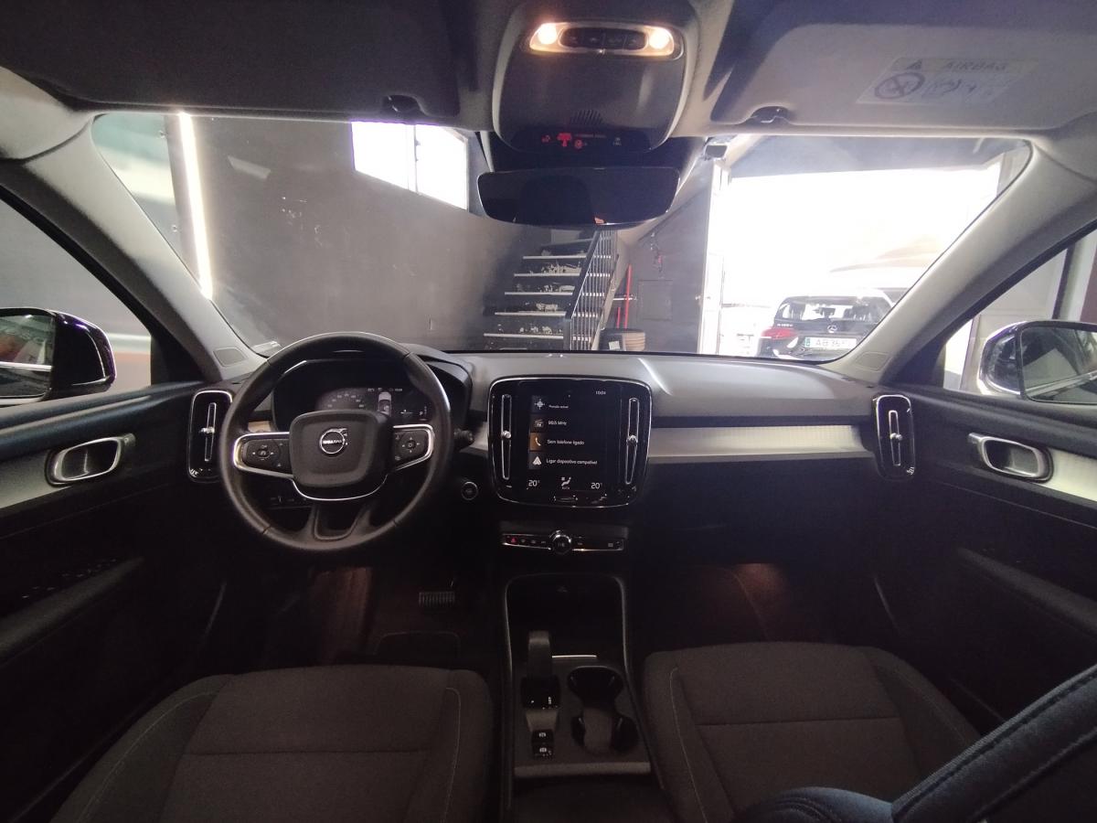 volvo-xc40-2022-hibrido-a-gasolina-1477cc