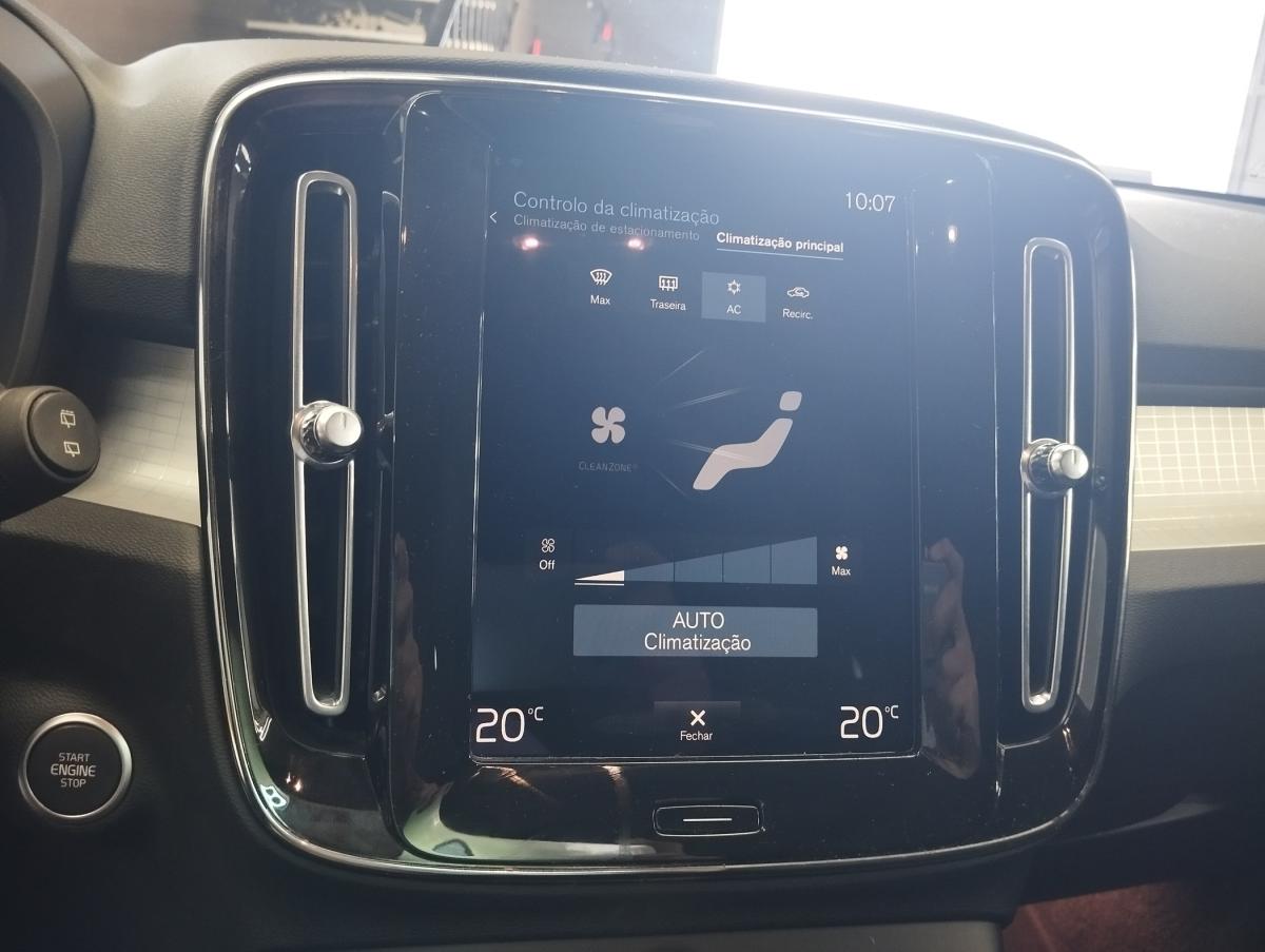 volvo-xc40-2022-hibrido-a-gasolina-1477cc