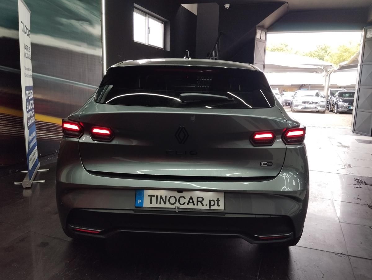 renault-clio-2026-hibrido-a-gasolina-1789cc