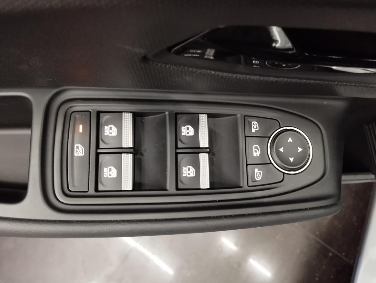 renault-clio-2026-hibrido-a-gasolina-1789cc