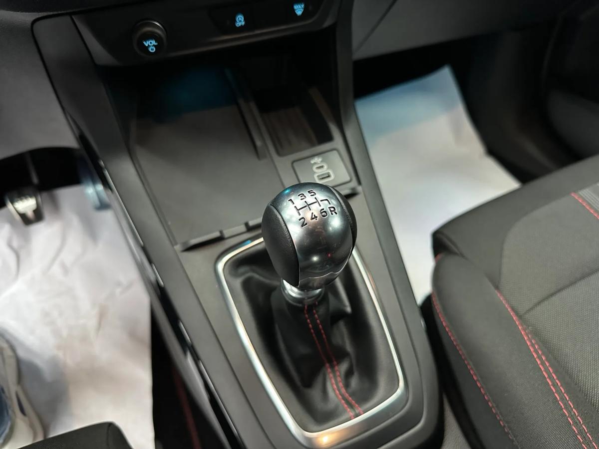ford-puma-2025-gasolina-998cc