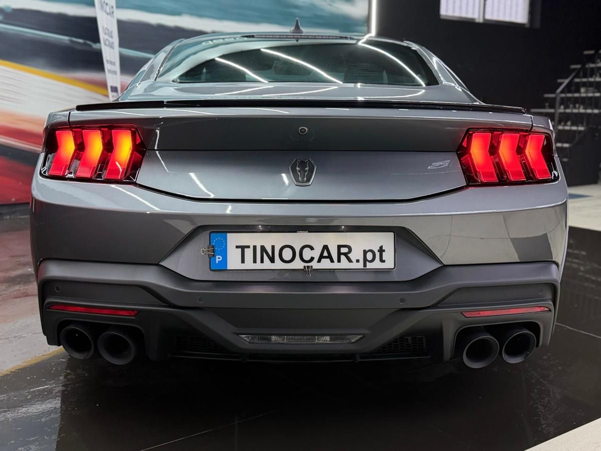 ford-mustang-2025-gasolina-5038cc