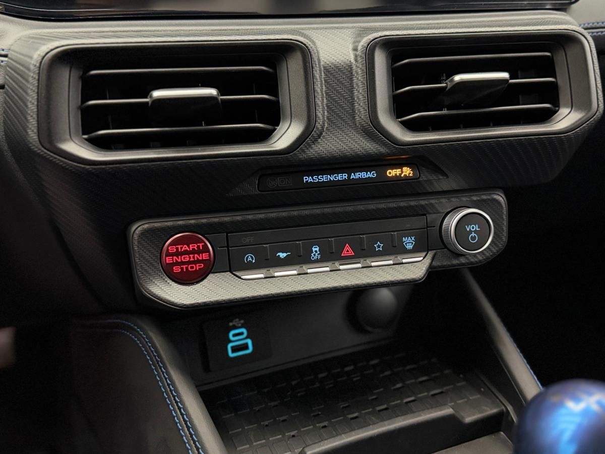 ford-mustang-2025-gasolina-5038cc