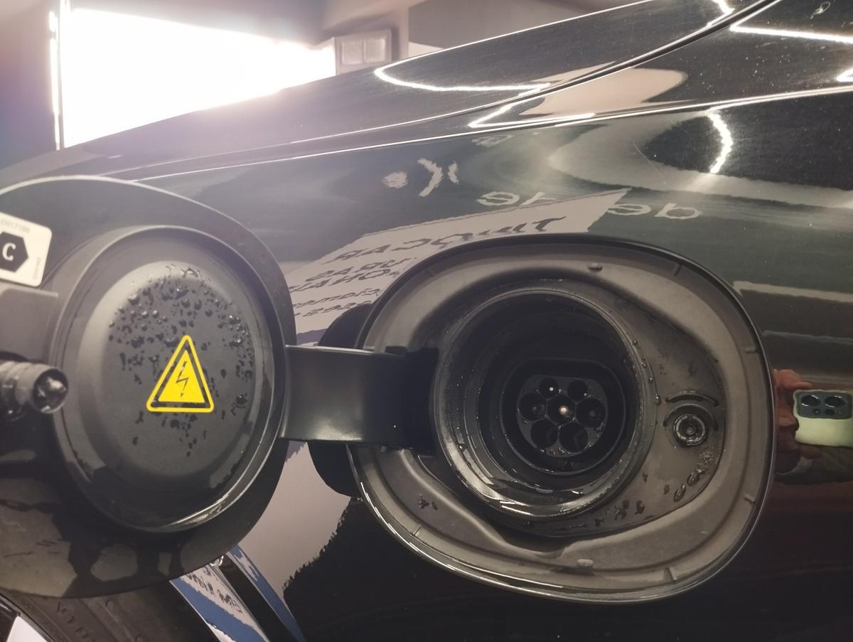 volvo-s90-2020-hibrido-a-gasolina-1969cc