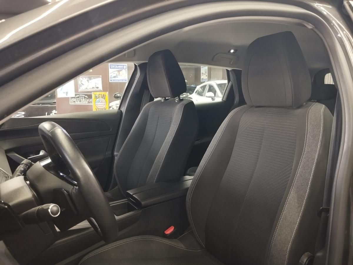 peugeot-308-sw-2023-diesel-1499cc
