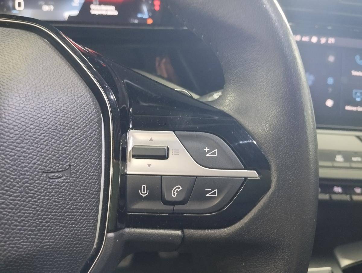 peugeot-308-sw-2023-diesel-1499cc