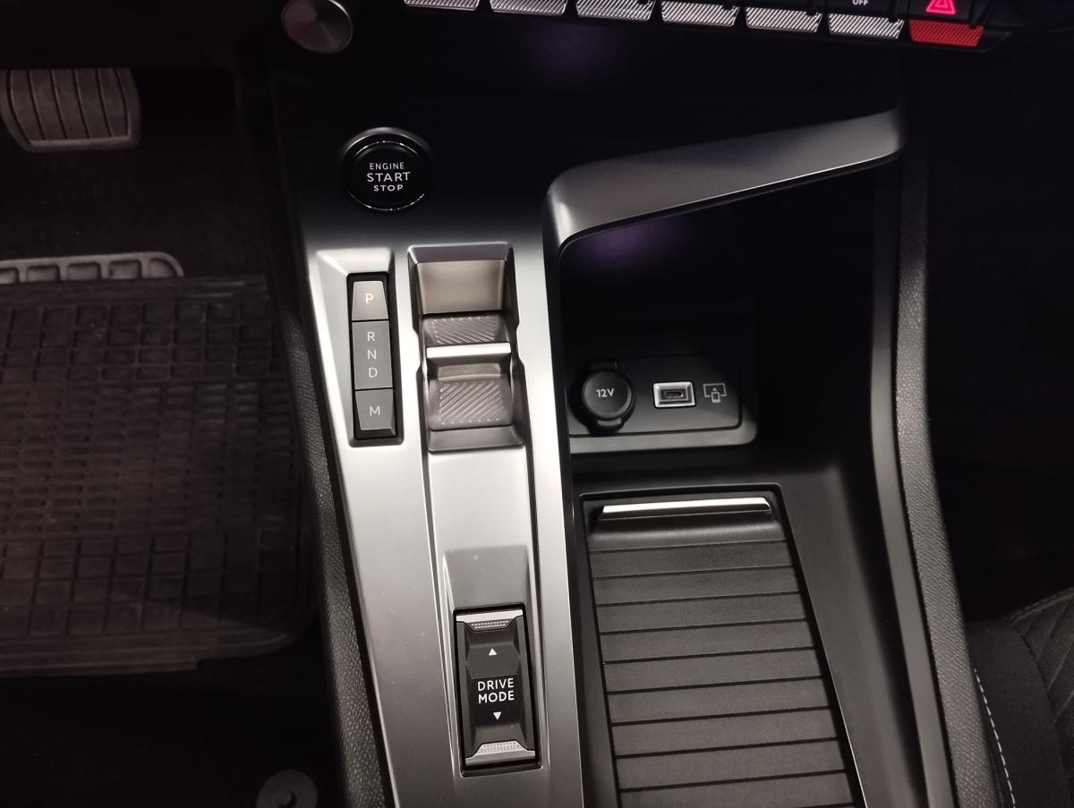 peugeot-308-sw-2023-diesel-1499cc