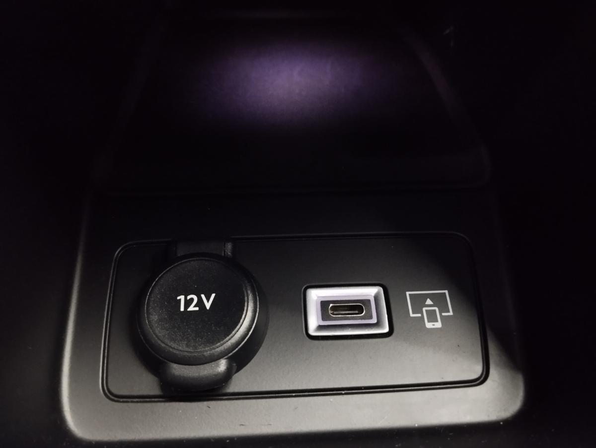 peugeot-308-sw-2023-diesel-1499cc