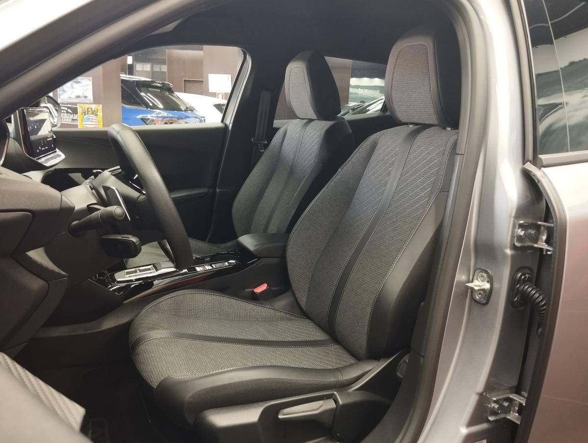 peugeot-2008-2025-gasolina-1199cc