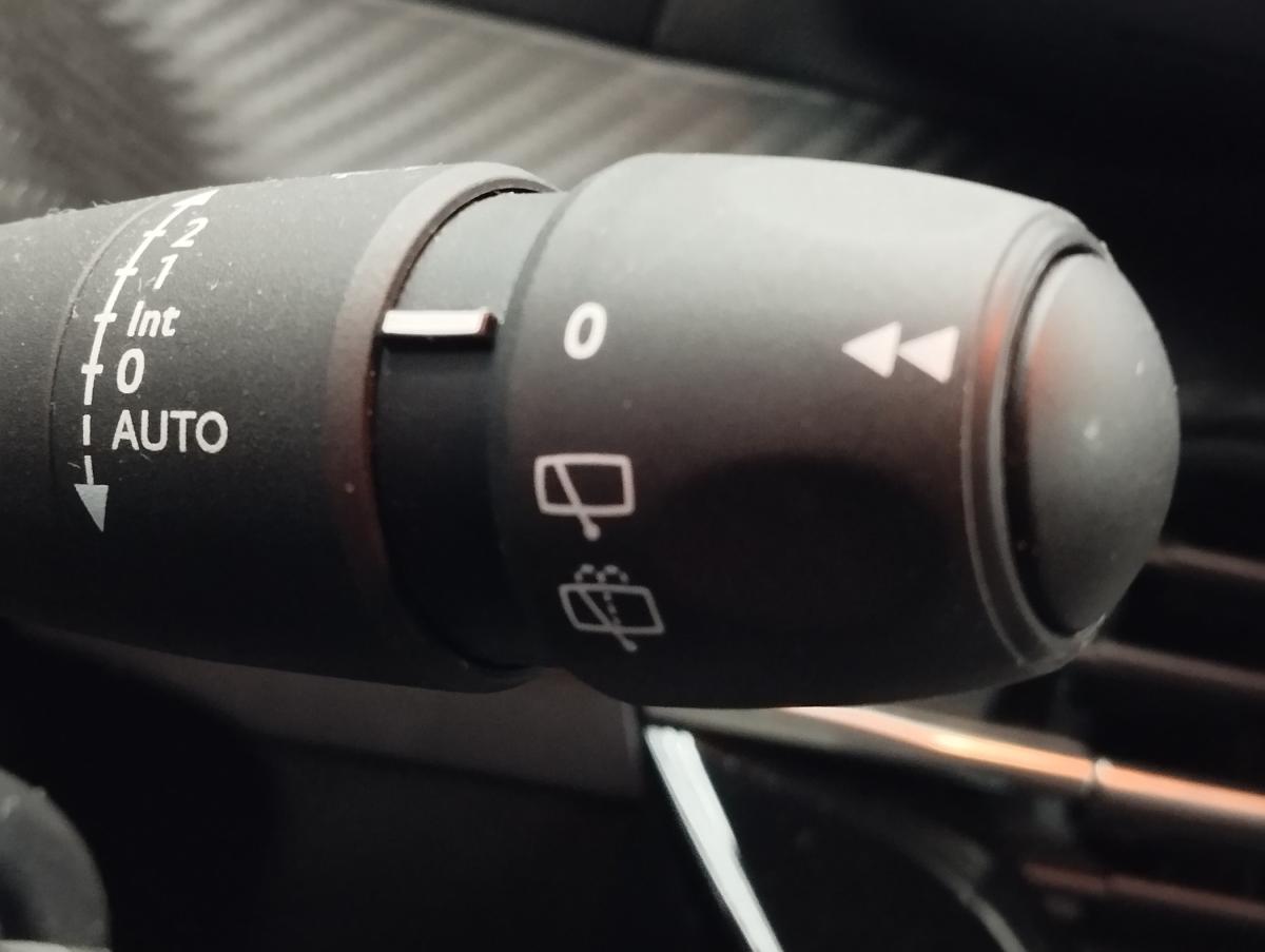 peugeot-208-2024-gasolina-1199cc