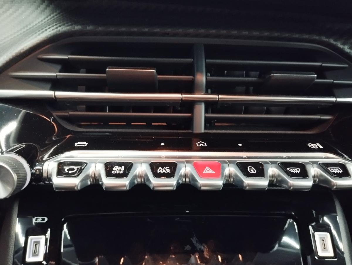 peugeot-208-2024-gasolina-1199cc