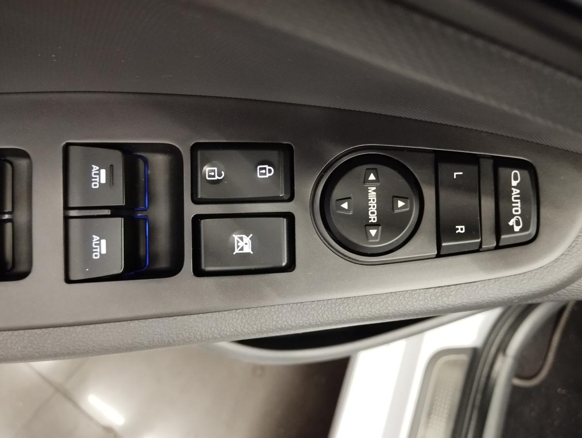hyundai-ioniq-2018-hibrido-a-gasolina-1580cc