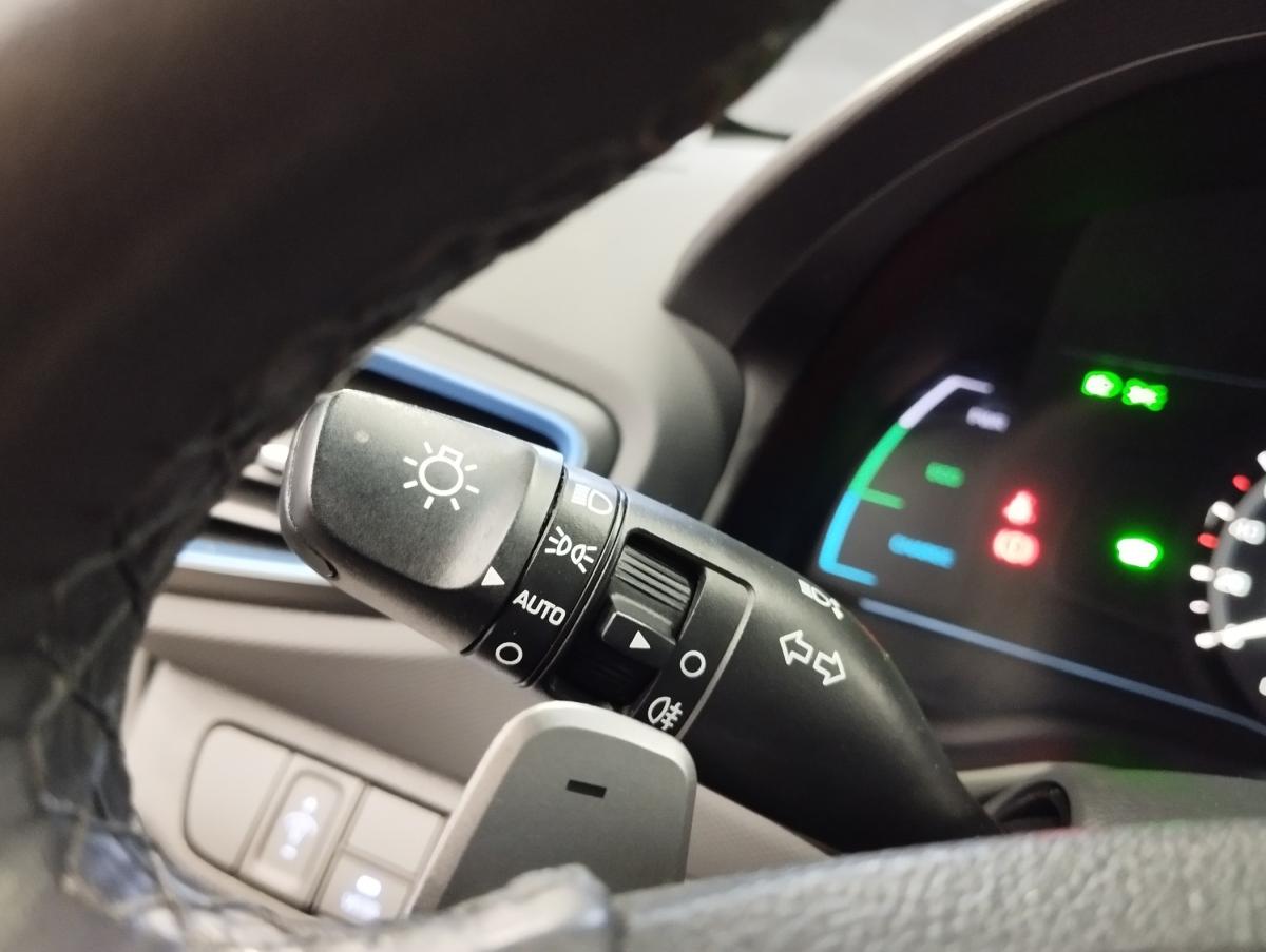 hyundai-ioniq-2018-hibrido-a-gasolina-1580cc