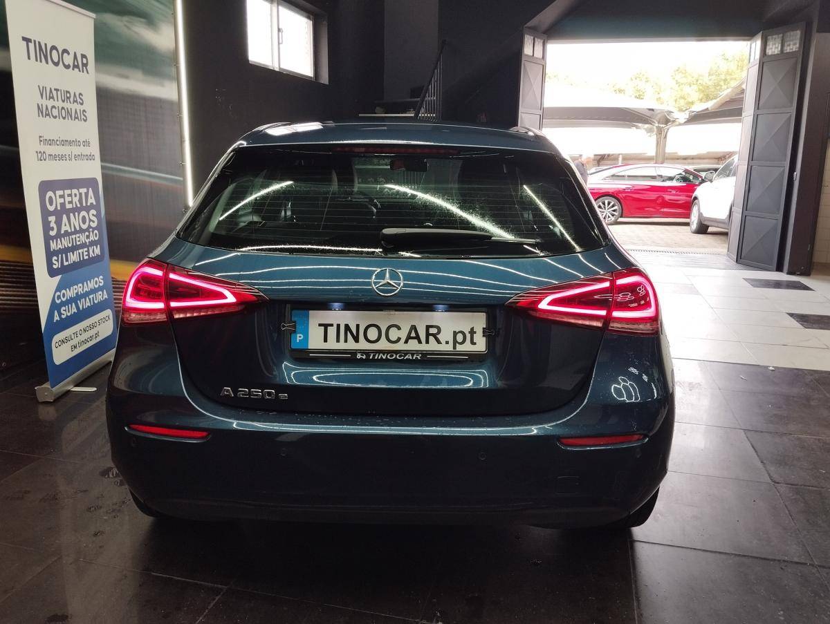 mercedes-benz-classe-a-2022-hibrido-a-gasolina-1332cc
