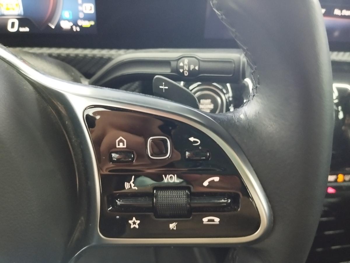 mercedes-benz-classe-a-2022-hibrido-a-gasolina-1332cc