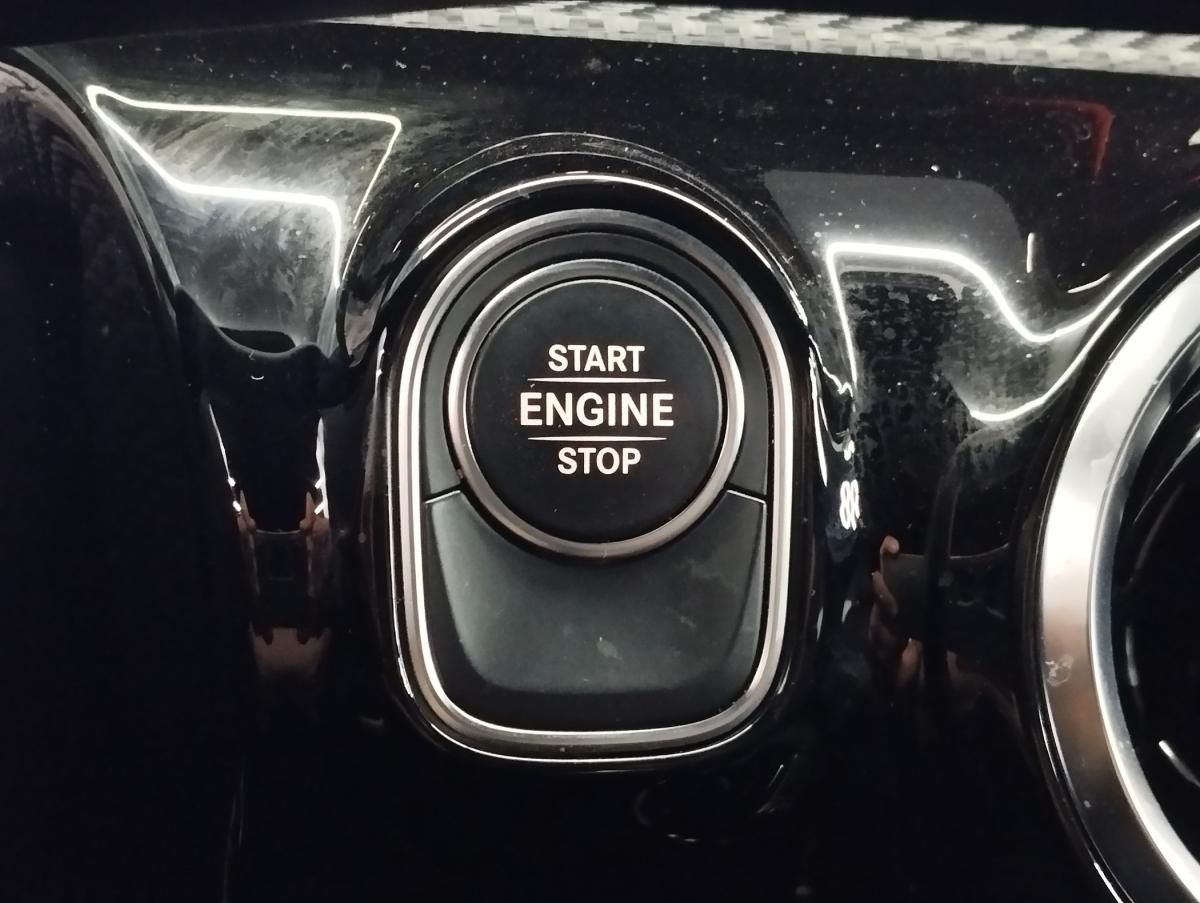 mercedes-benz-classe-a-2022-hibrido-a-gasolina-1332cc