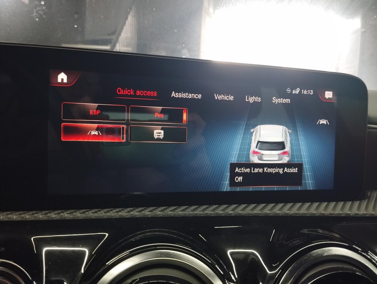 mercedes-benz-classe-a-2022-hibrido-a-gasolina-1332cc