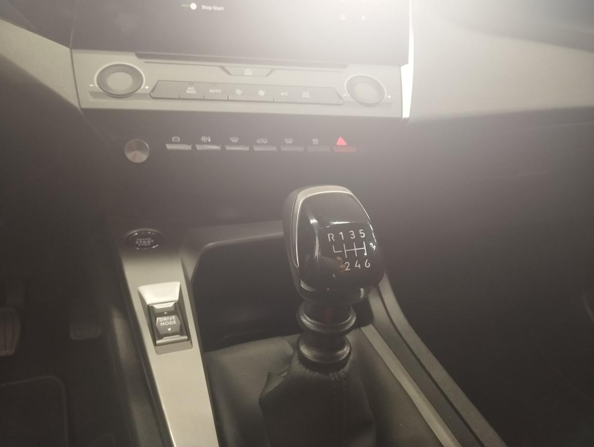 peugeot-308-sw-2022-diesel-1499cc